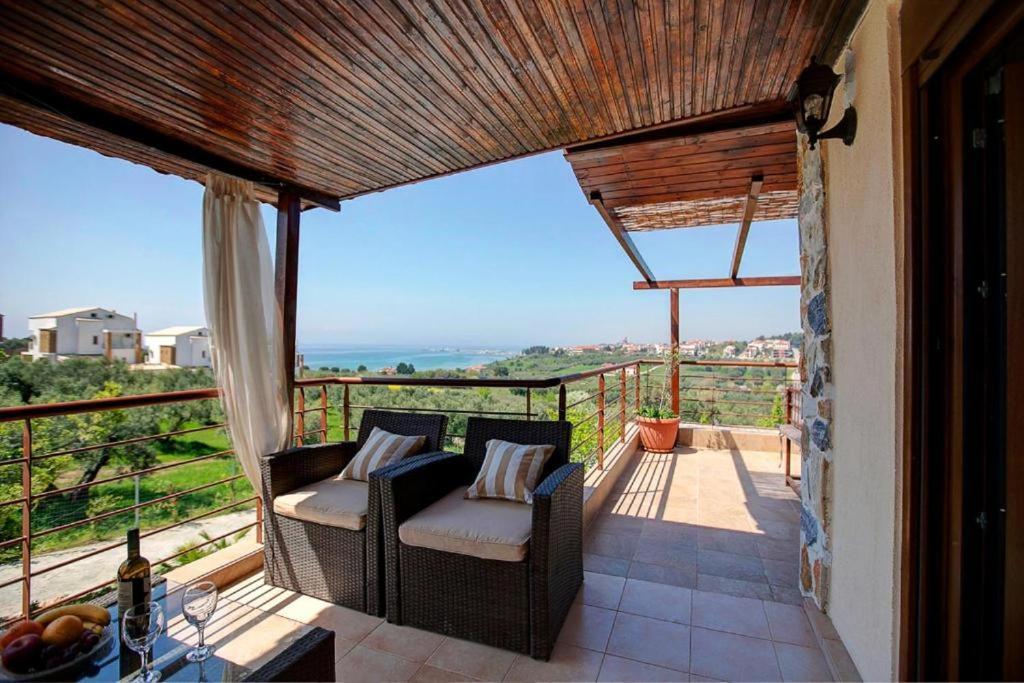 Villa Laskari Sea View เนอามูดาเนีย ภายนอก รูปภาพ